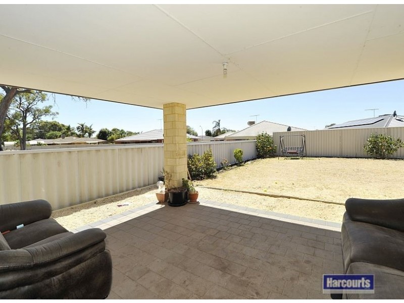 8 Regina Gardens, Greenfields WA 6210