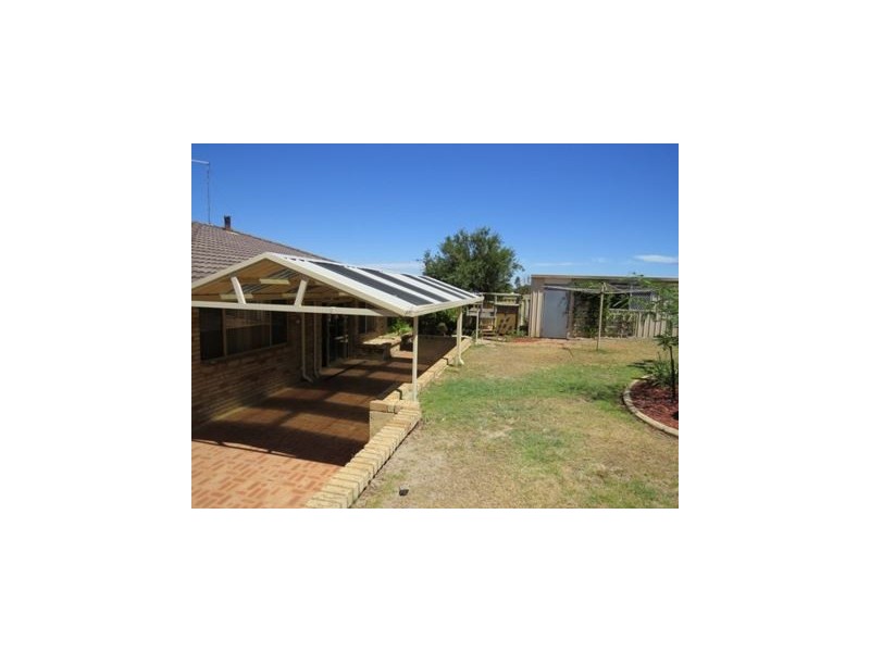 7 Sage Court, Halls Head WA 6210