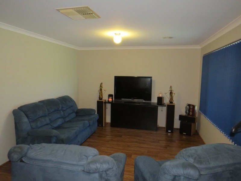 41 Bodicoat Drive, Brookdale WA 6112