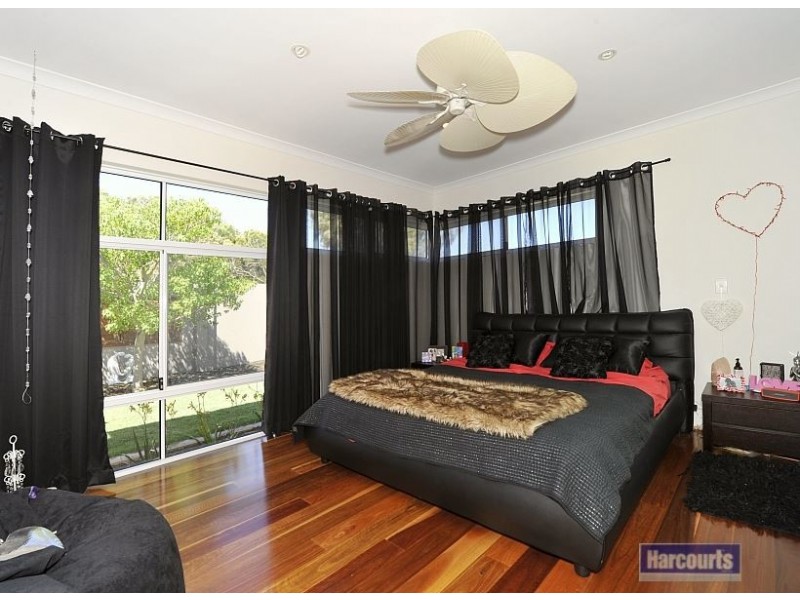 5 Agonis Way, Wannanup WA 6210