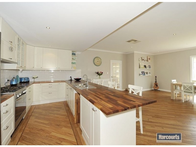 49 Karon Vista, Halls Head WA 6210