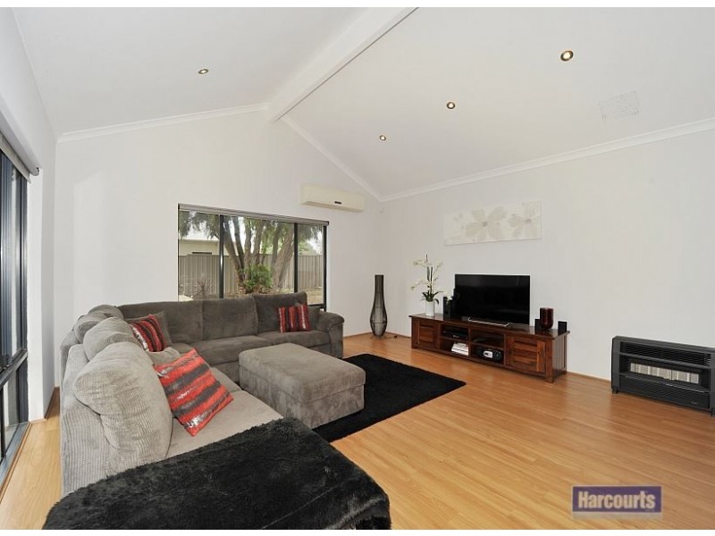 84 Albany Drive, Dawesville WA 6211