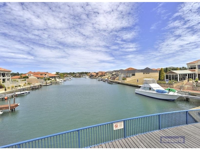 22 Picaroon Place, Halls Head WA 6210