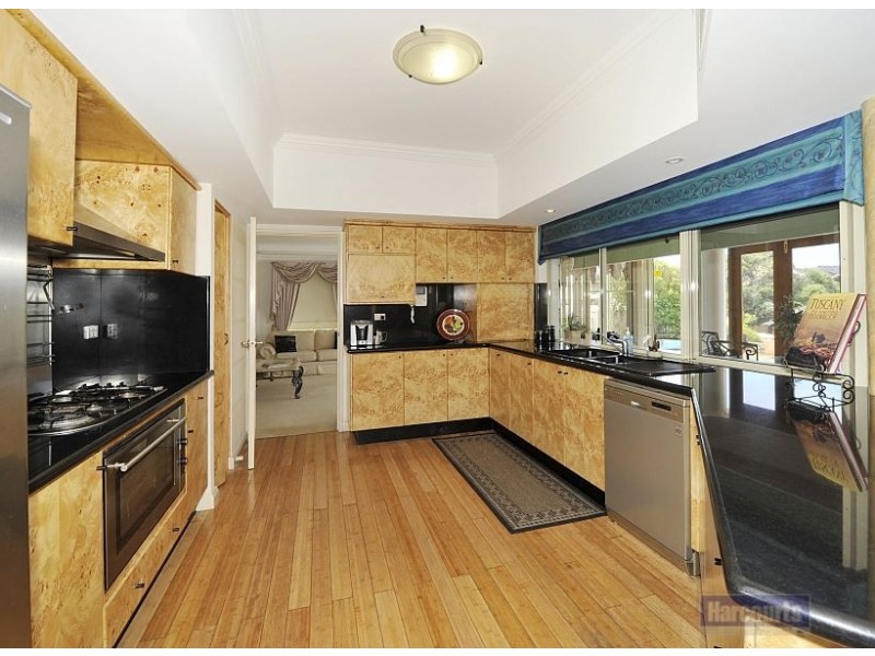 22 Picaroon Place, Halls Head WA 6210