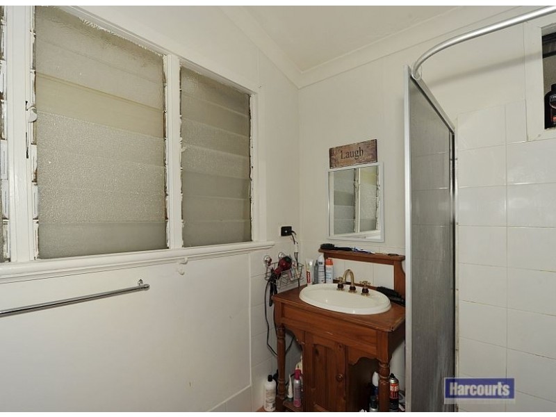 4 Bolton Street, Dudley Park WA 6210