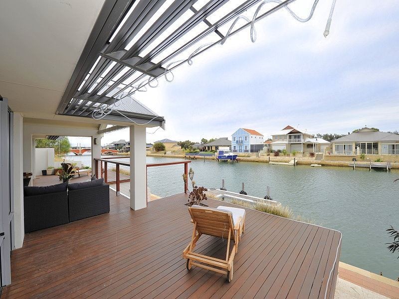 17 Gael Place, Dudley Park WA 6210