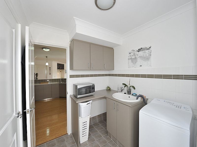 17 Gael Place, Dudley Park WA 6210