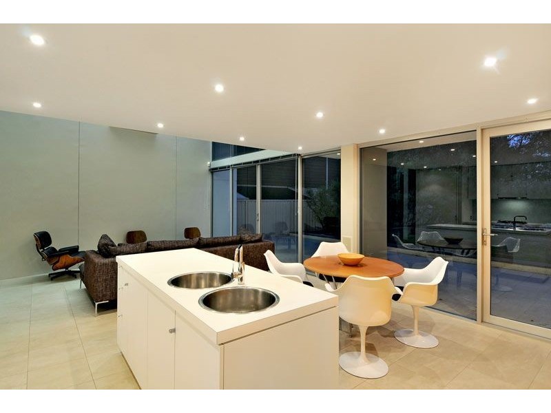 7 Prestwick Green, Meadow Springs WA 6210