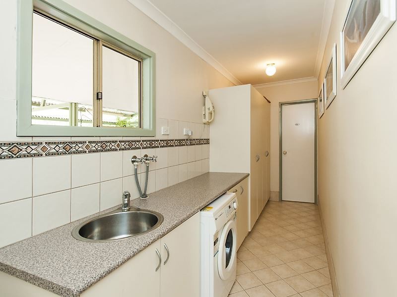 128 Armstrong Hills Drive, Lake Clifton WA 6215