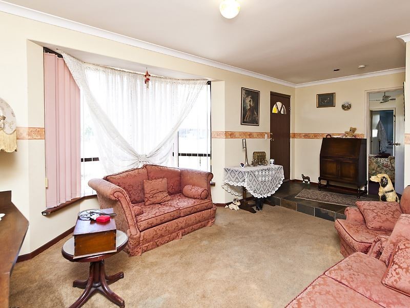 9 Marshall Avenue, Pinjarra WA 6208