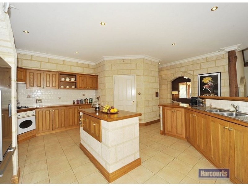 2 Carrick Cross, Greenfields WA 6210