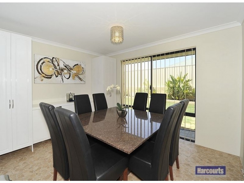 17 Woorabinda Rise, Lakelands WA 6180