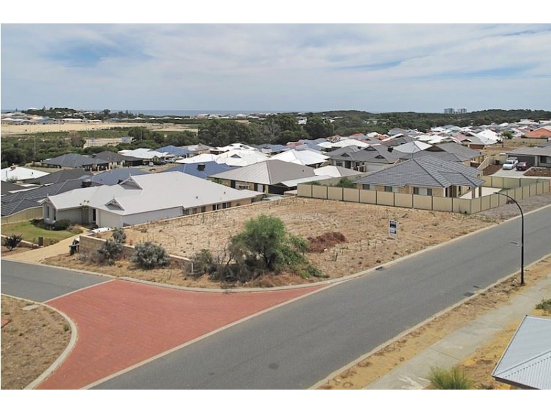 2 Kondinin Way, Dawesville WA 6211