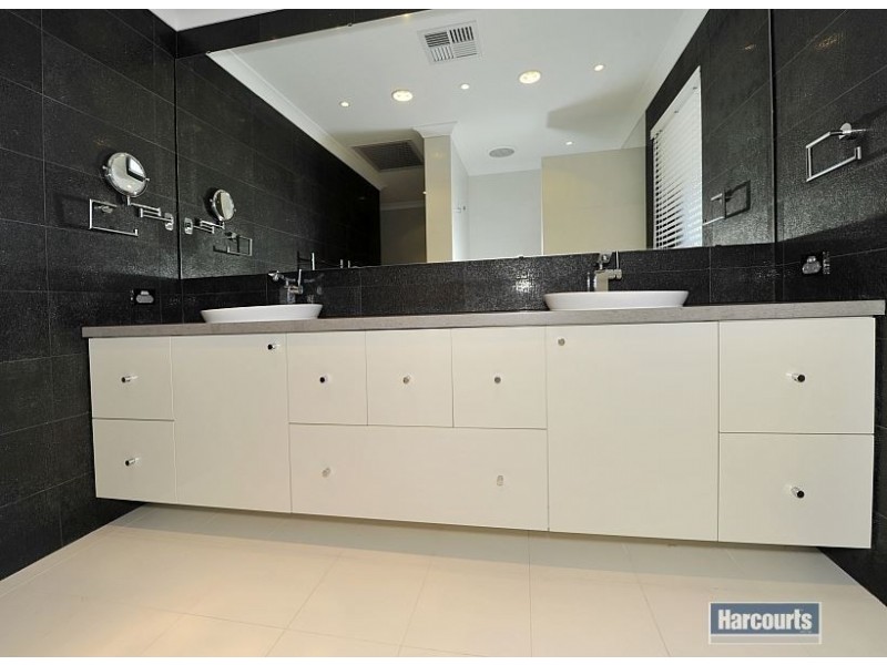 20 Big Lake View, Barragup WA 6209