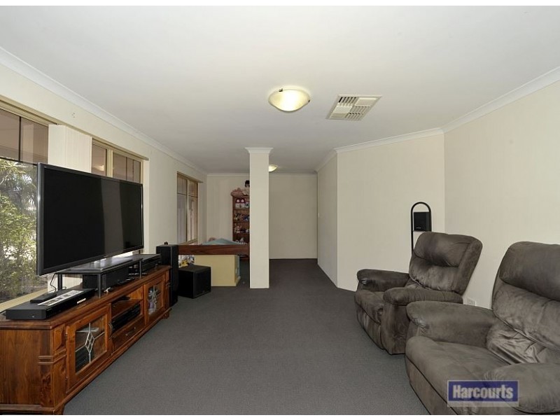 8 Nymans Court, Erskine WA 6210