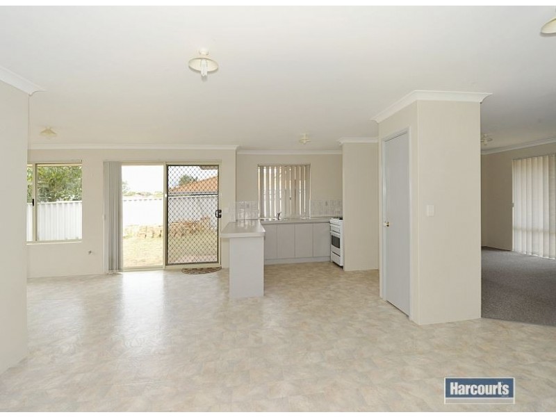 4 Manya Close, Greenfields WA 6210