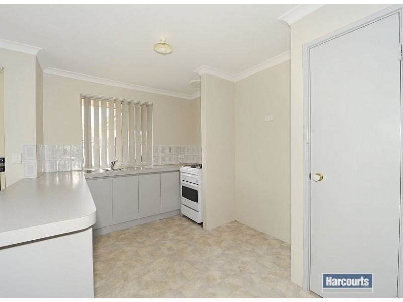 4 Manya Close, Greenfields WA 6210