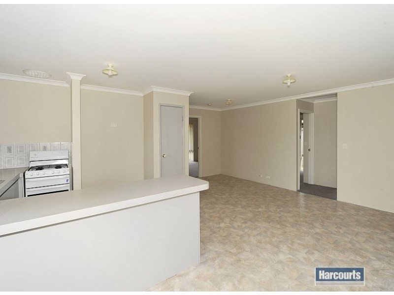 4 Manya Close, Greenfields WA 6210