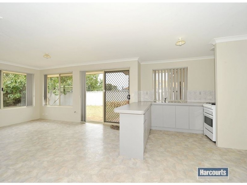 4 Manya Close, Greenfields WA 6210