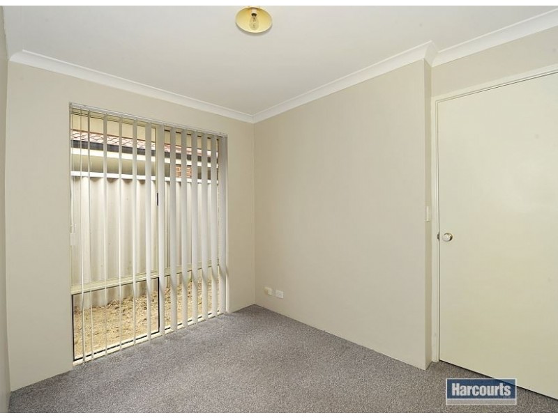 4 Manya Close, Greenfields WA 6210