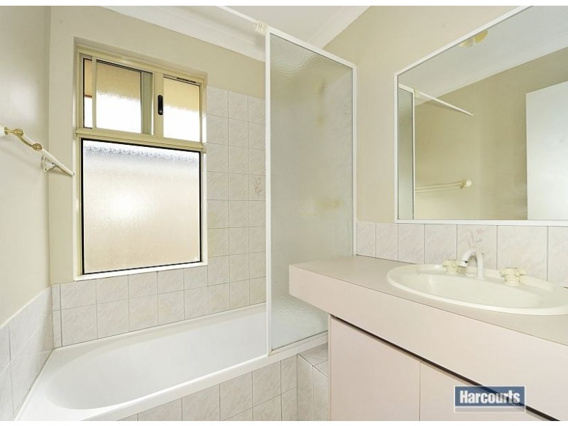 4 Manya Close, Greenfields WA 6210