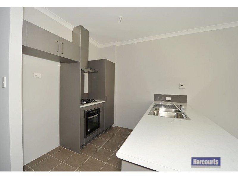 41 Kerkeri Heights, Lakelands WA 6180