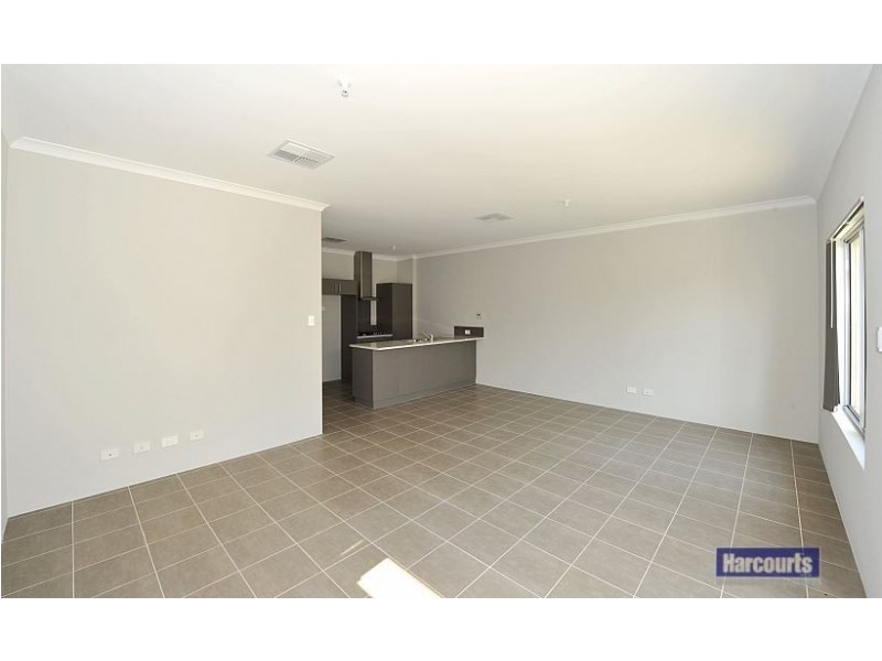 41 Kerkeri Heights, Lakelands WA 6180