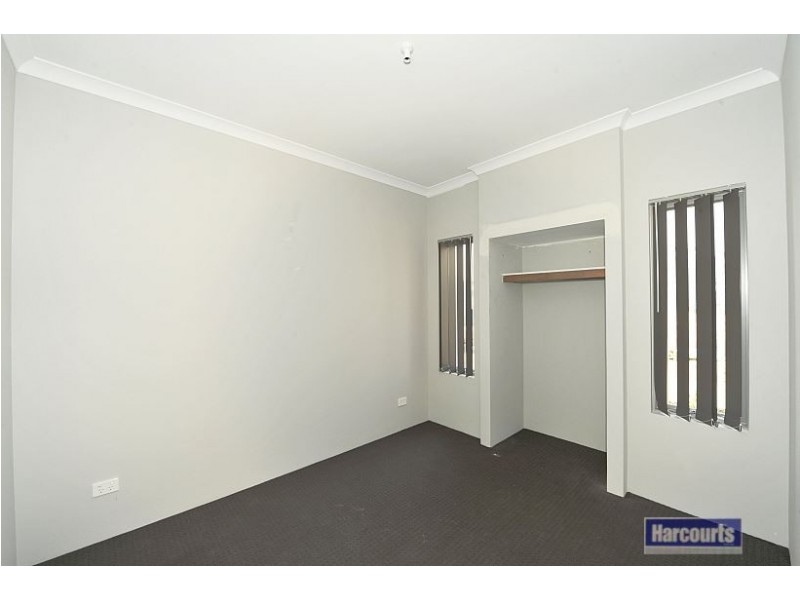 41 Kerkeri Heights, Lakelands WA 6180