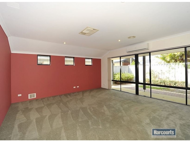 84 Willoughbridge Crescent, Erskine WA 6210