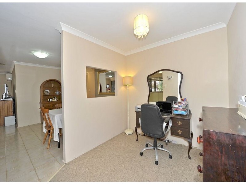 10 Railton Place, Dudley Park WA 6210