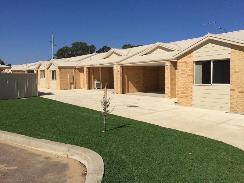 3/2 Queeda Drive, Greenfields WA 6210