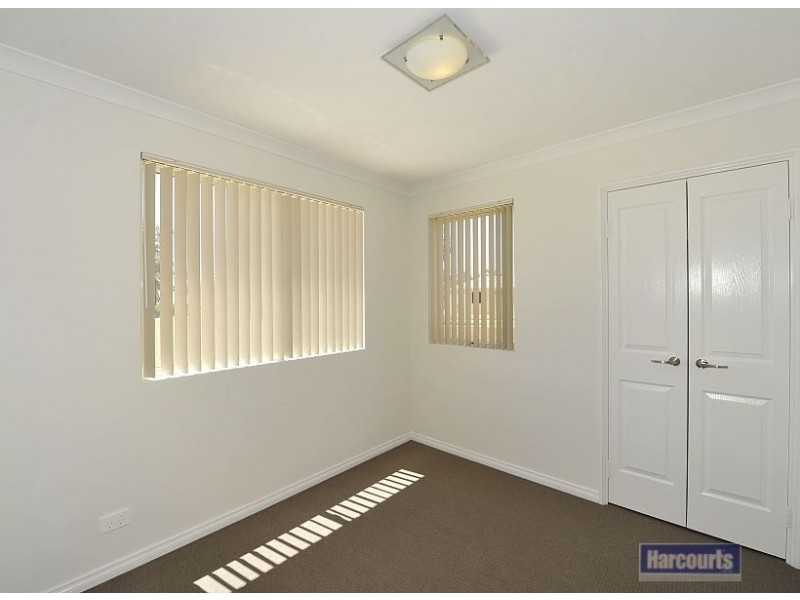 3/2 Queeda Drive, Greenfields WA 6210