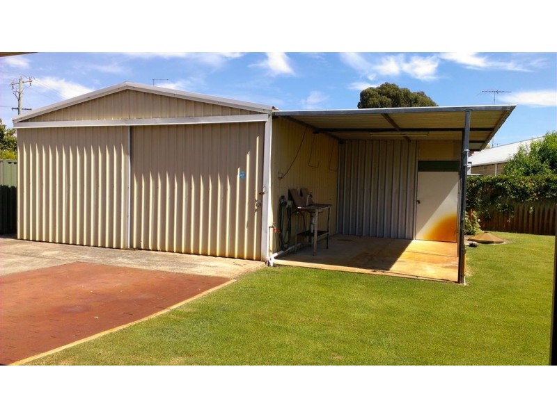 31 Doongin Road, Greenfields WA 6210