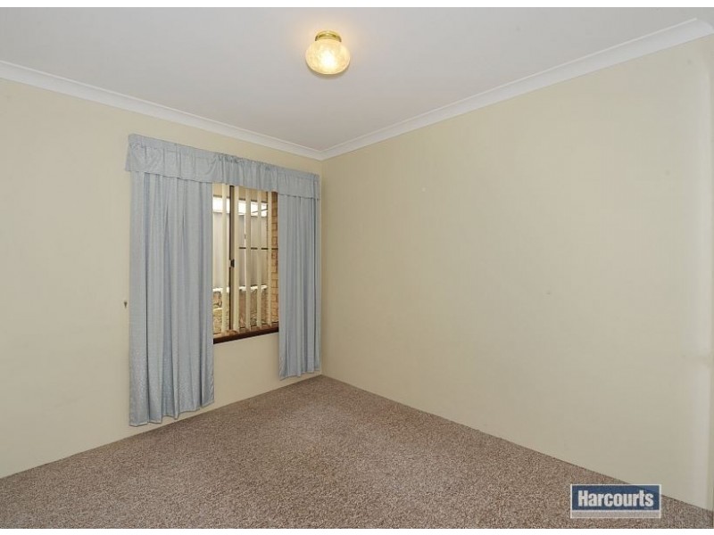 15 Jacana Way, Halls Head WA 6210