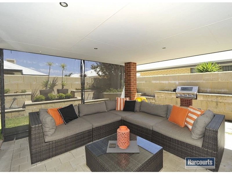 13 Cohen Vista, Lakelands WA 6180