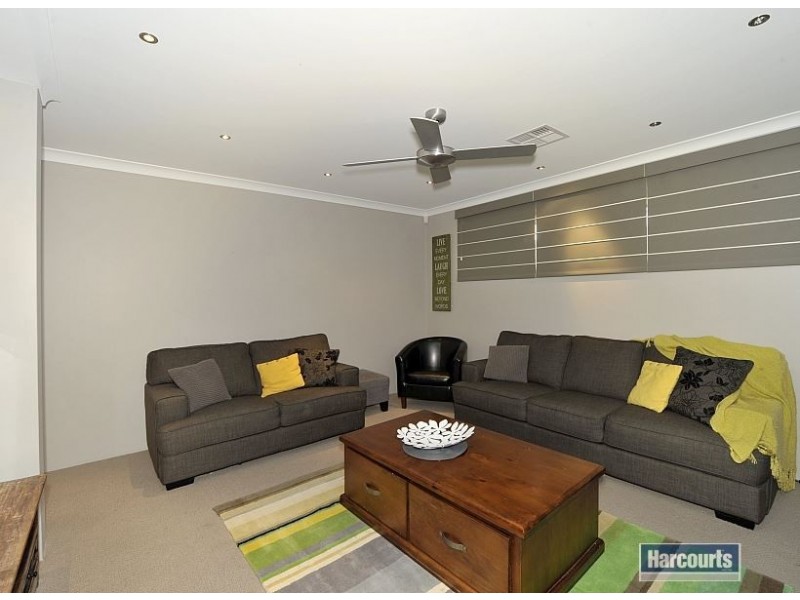 13 Cohen Vista, Lakelands WA 6180