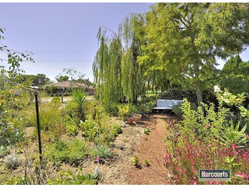 77 Leslie Street, Dudley Park WA 6210