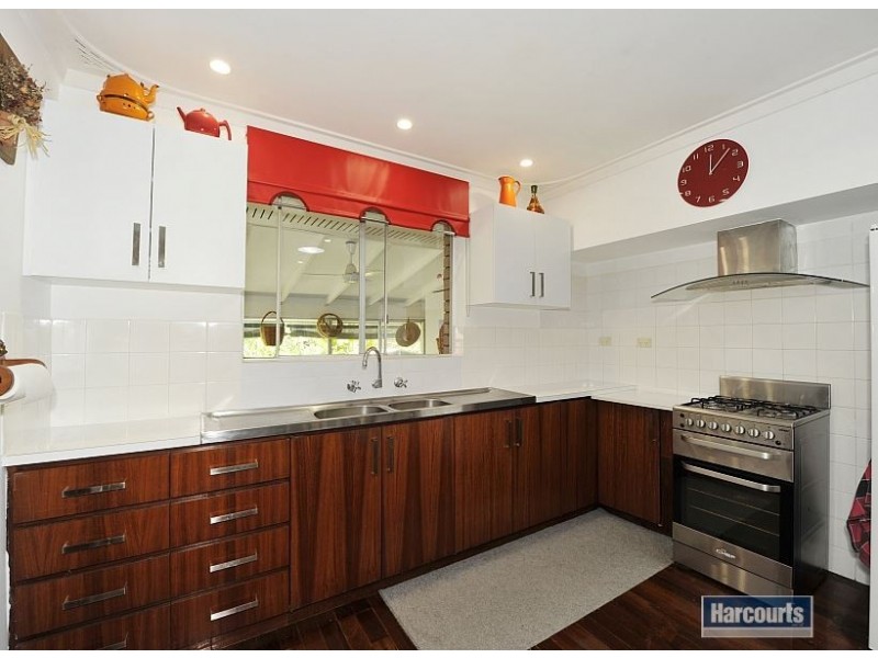 77 Leslie Street, Dudley Park WA 6210