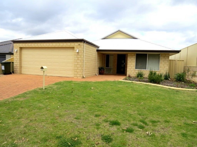 22 Winslow Crest, Lakelands WA 6180