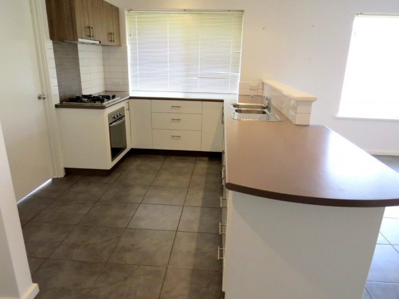 22 Winslow Crest, Lakelands WA 6180