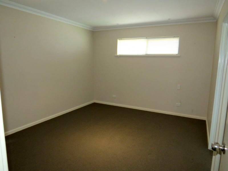 22 Winslow Crest, Lakelands WA 6180