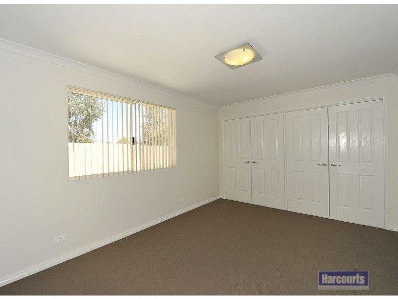1/2 Queeda Drive, Greenfields WA 6210