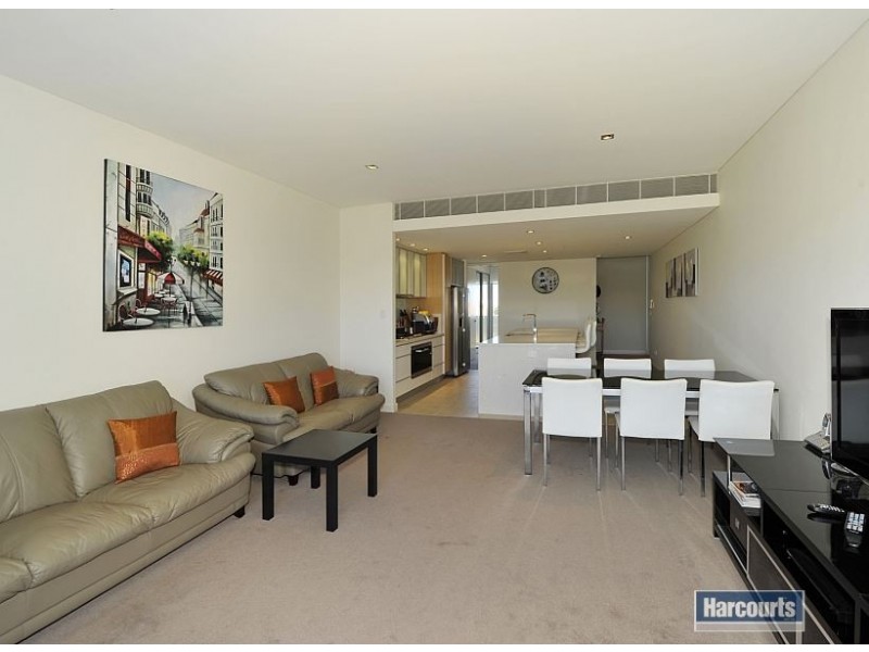 10/11 Halls Head Parade, Halls Head WA 6210
