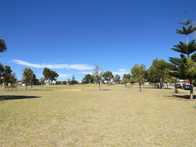 11 Ensign Way, Wannanup WA 6210