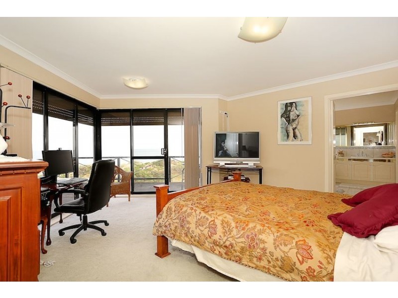 64 Hickman Road, Silver Sands WA 6210