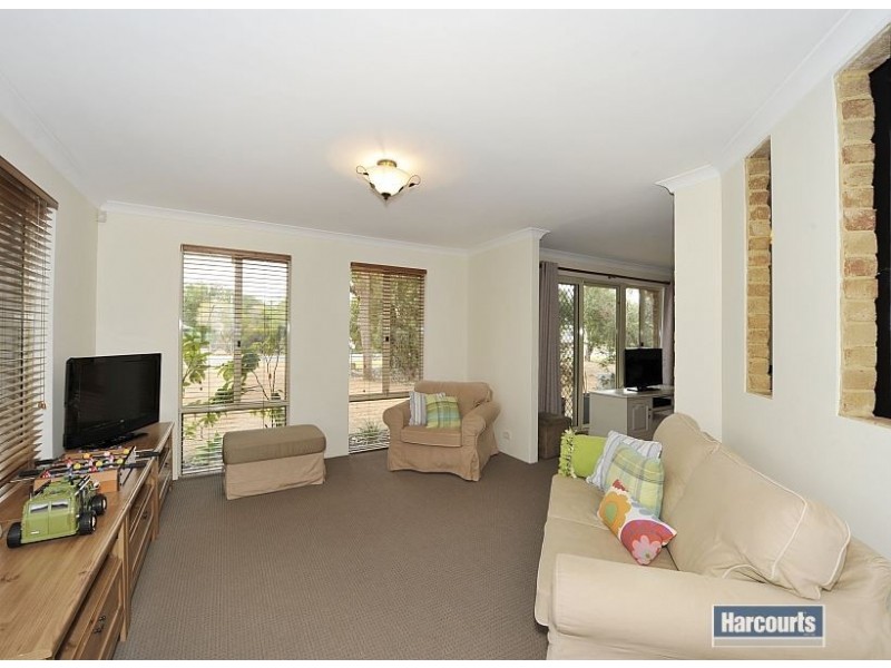 1 Candelo Loop, Greenfields WA 6210