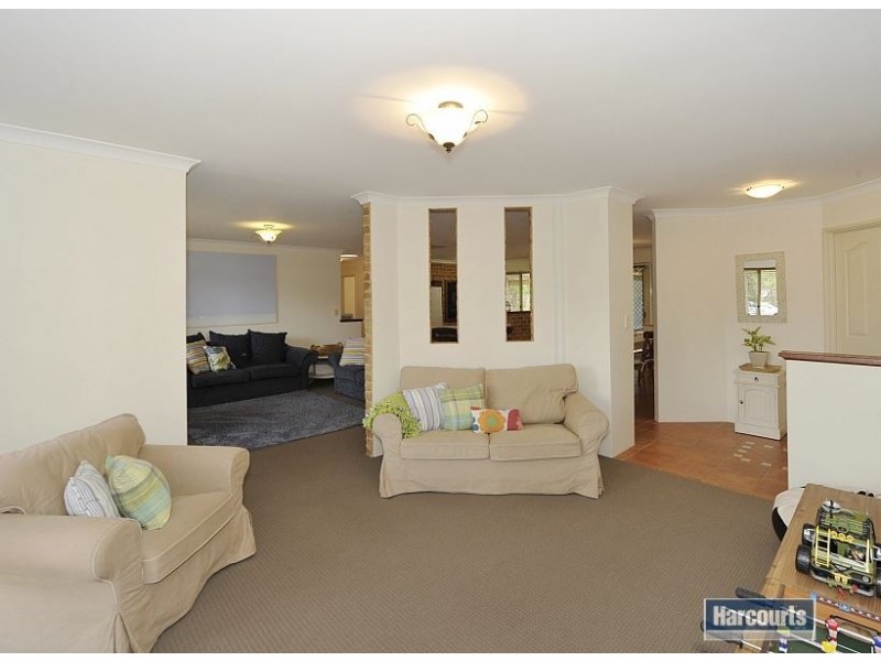 1 Candelo Loop, Greenfields WA 6210