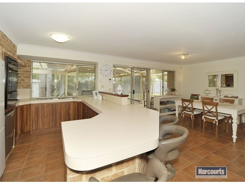 1 Candelo Loop, Greenfields WA 6210