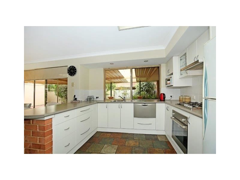 10 Sedgemere Terrace, Erskine WA 6210