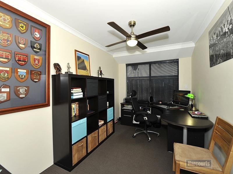 32 Carissa Turn, Halls Head WA 6210